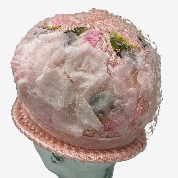 Vintage 60s Raffia Hat Satin Band Bow Silk Floral Net Covered‎ Cloche Grannycore - Picture 4 of 9